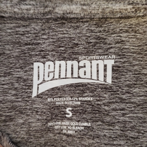 PENNANT | Men’s heathered-gray Folds of Honor 1/4 pullover shirt. Size small. - Picture 5 of 6